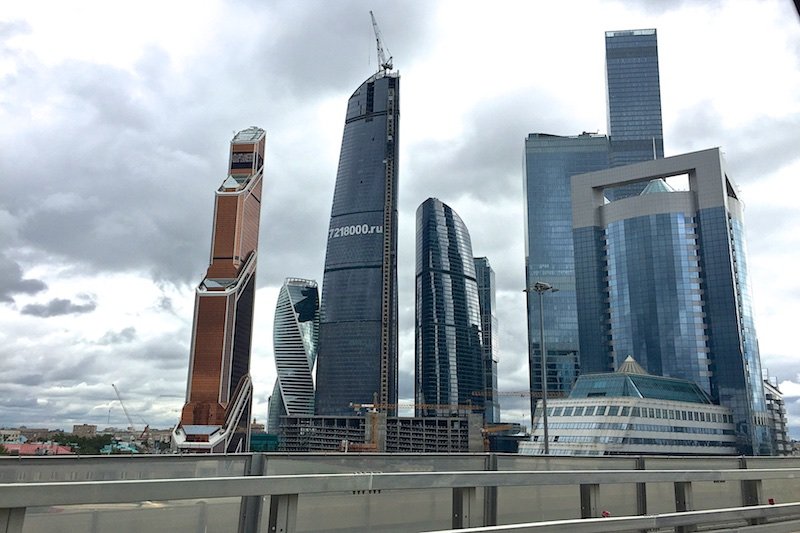 Москва-Сити - пучок небоскребов
