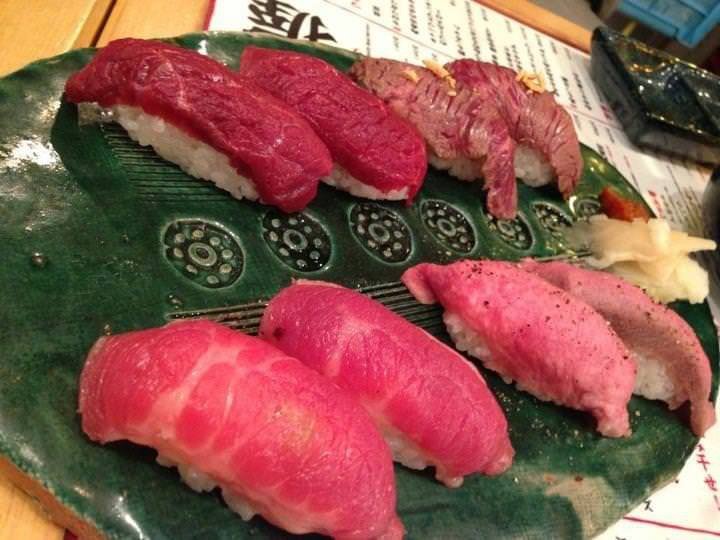 Суши с мясом теперь подают в ресторанах Токио