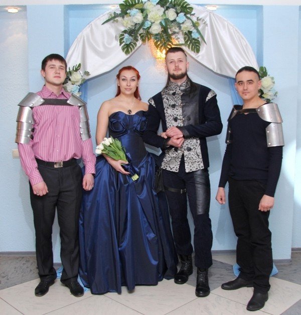 Свадьба в рыцарском стиле состоялась в Барнауле