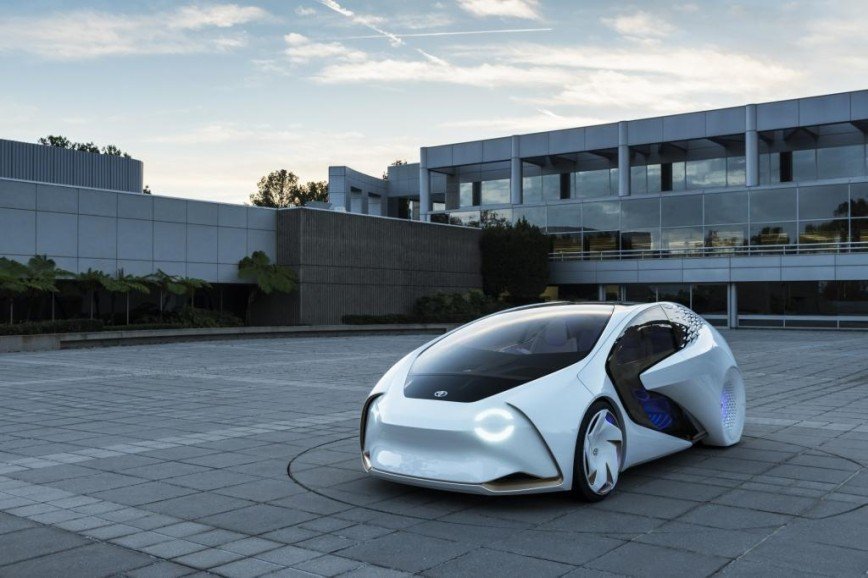 Тойота инвестирует 5 миллионов долларов в автомобили будущего
