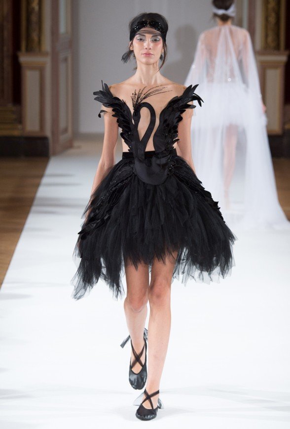 Показ весенне-летней коллекции Yanina Couture «Царевна-Лебедь» 