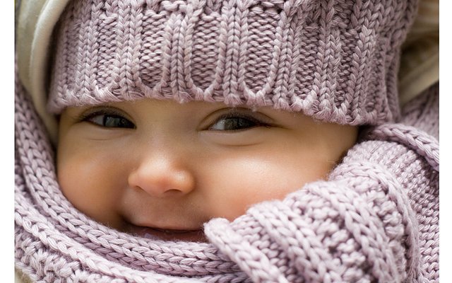 Зимний новорожденный: как правильно одеться на прогулку