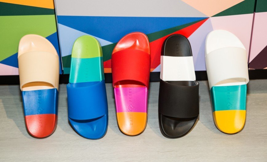 Кэти Перри выпустила дебютную коллекцию обуви