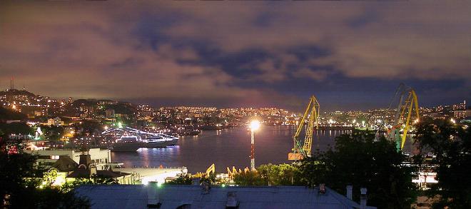 Ночной Владивосток.jpg