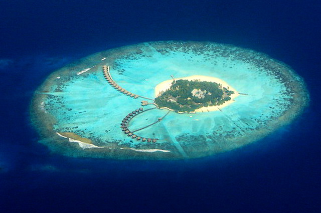 Thulhagiri island