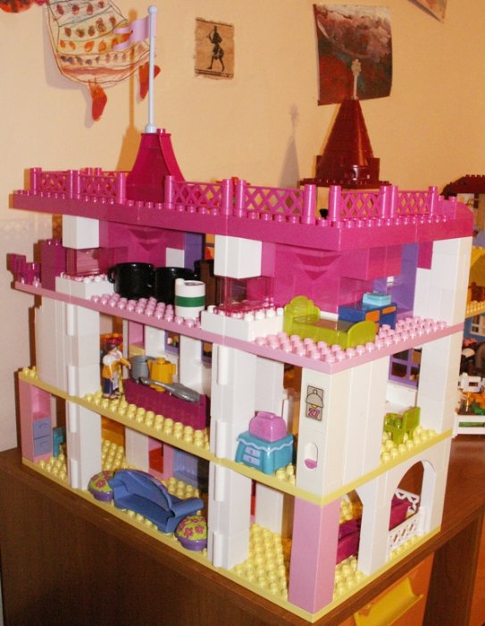 Лего кукольный дом