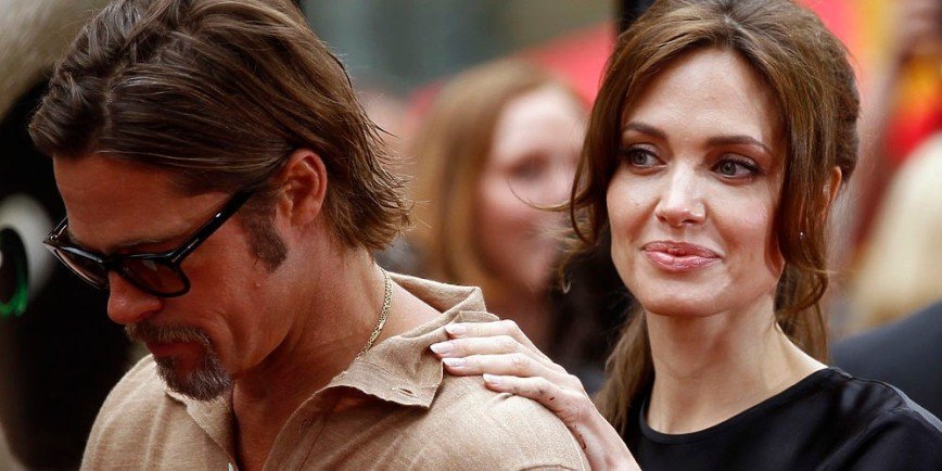 СМИ: Анджелина Джоли упала в обморок, узнав о новом романе Брэда Питта