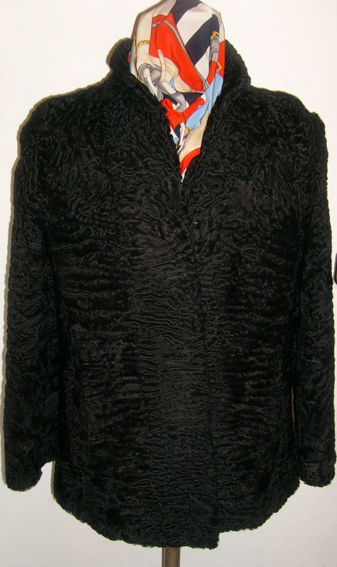 Мужское пальто из каракуля