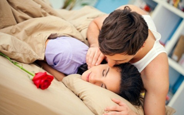 Психологи подтвердили, что мужчины романтичнее женщин