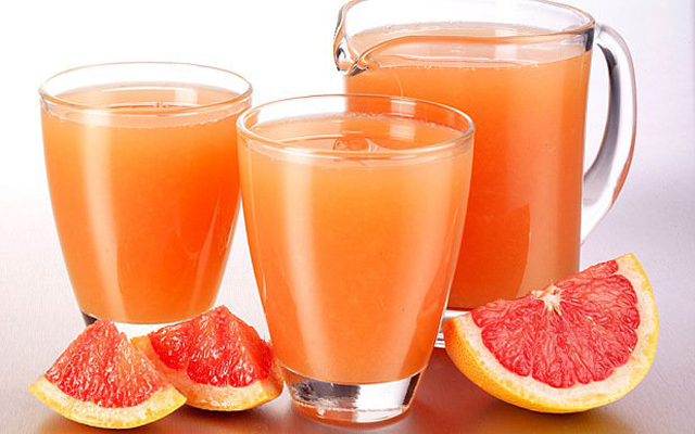 Грейпфрутовый сок поможет похудеть