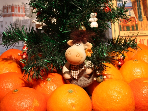 Новый год - это запах и вкус мандаринов! И, конечно, символ года - романтичная корова!  Кисюлечка