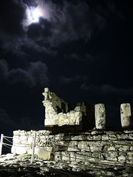руины храма Скорпиона (15-16вв), Канкун, Мексика Еspresso