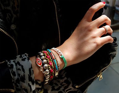 bracelets drugbi 2012.jpg