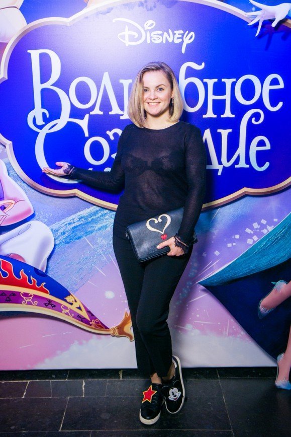 Юлия Проскурякова удивила «голым» нарядом на премьере детского шоу