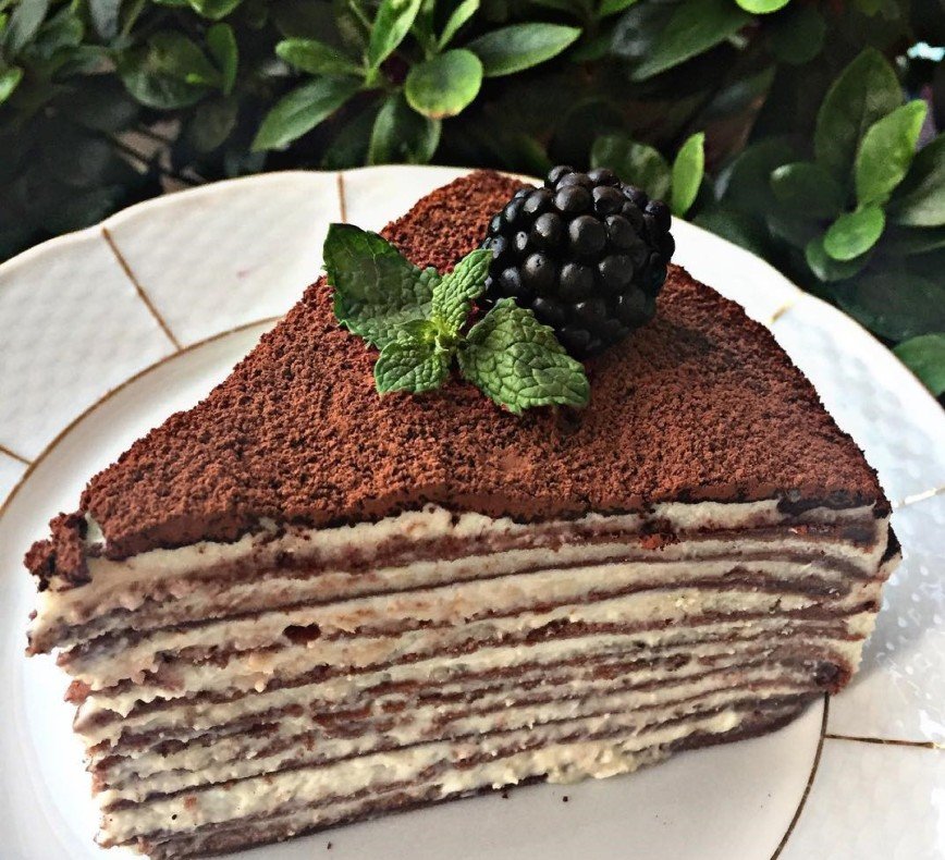 Шоколадный блинный торт 