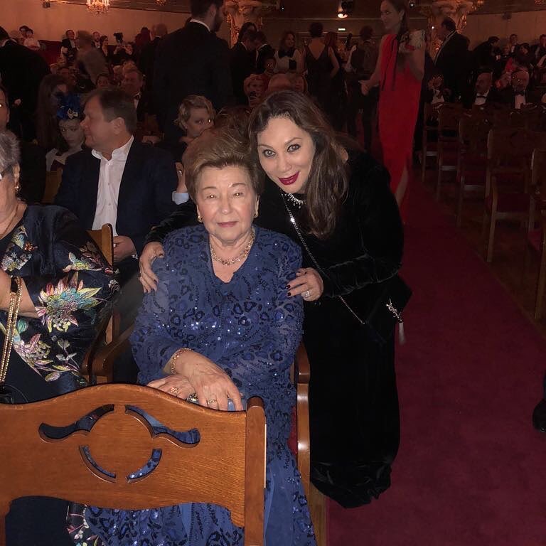 85-летняя Наина Ельцина посетила Боско-бал