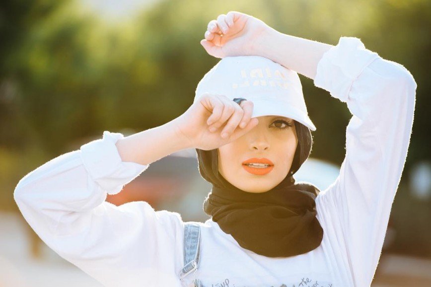 Мусульманка в хиджабе стала звездой нового номера Playboy