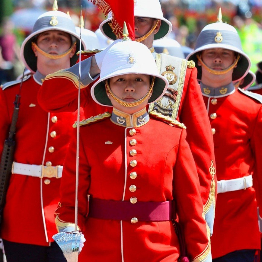 Королевскую гвардию Британии впервые в истории возглавила женщина