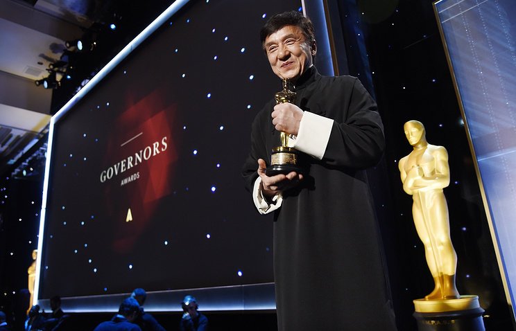 Джеки Чан получил "Оскар" за выдающийся вклад в кинематограф