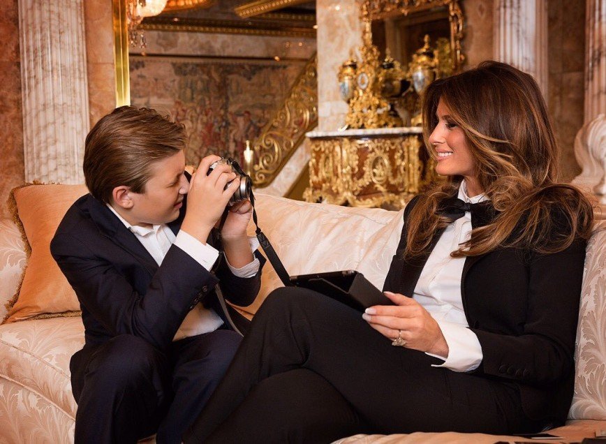 Меланья Трамп вместе с сыном Бэрроном переехала в Белый дом