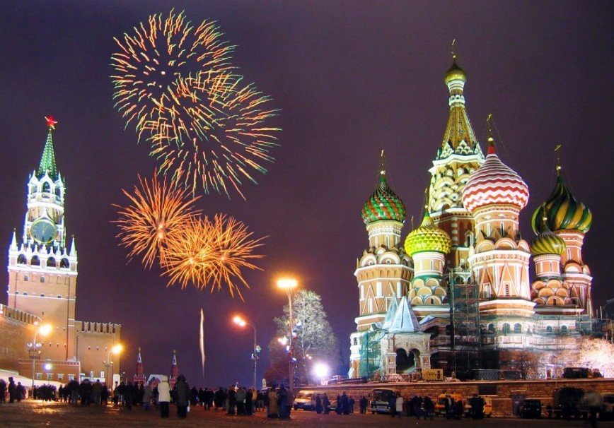 На Красную площадь Москвы в новогоднюю ночь будут пускать только по приглашениям