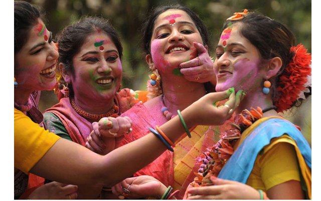 Какого цвета индия. Холи в Индии. Фестиваль Холи в Индии. Индийский фестиваль красок Холи.