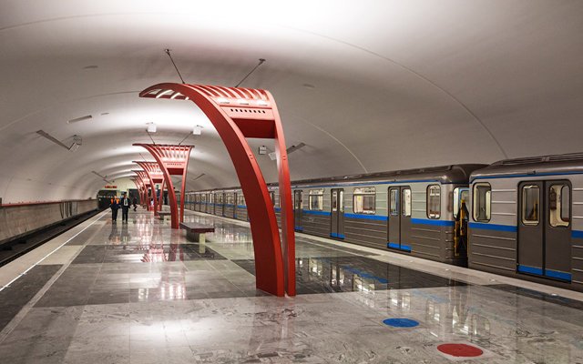 В вестибюлях столичного метро появятся зоны ожидания