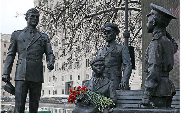 Памятник героям фильма «Офицеры» появился в Москве