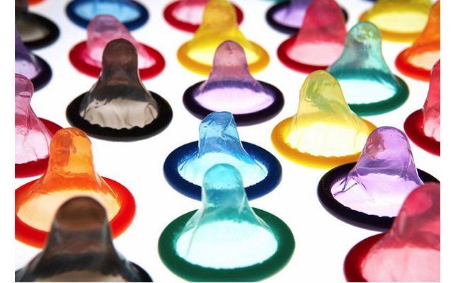 Японцы создали самый тонкий в мире презерватив