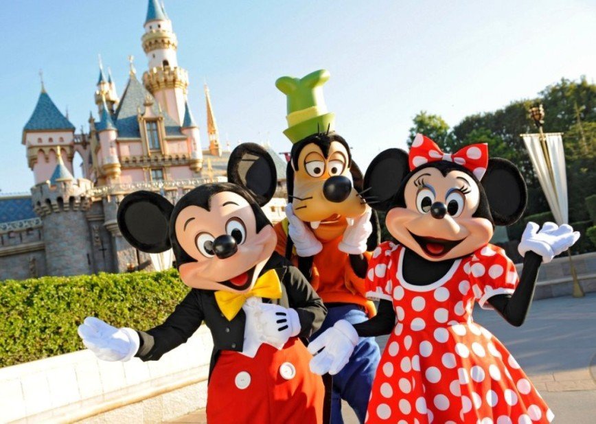 Девушка посетила Disneyland по билету 22-летней давности