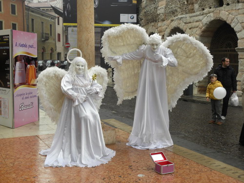Рождественские ангелы в Вероне Люсeвна