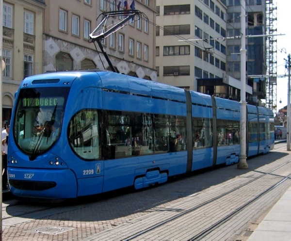 Трамвай в Загребе. ОлИва