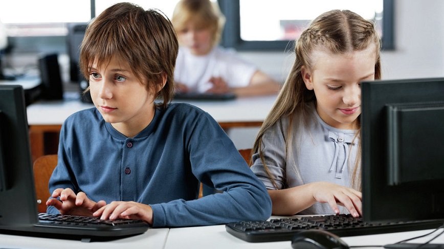 Компьютеры в школах ухудшают успеваемость учащихся