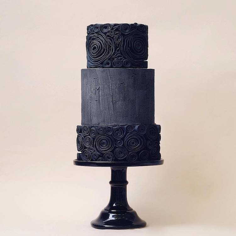 Черные свадебные торты