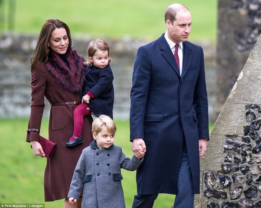 Кейт и Уильям с детьми посетили рождественскую службу