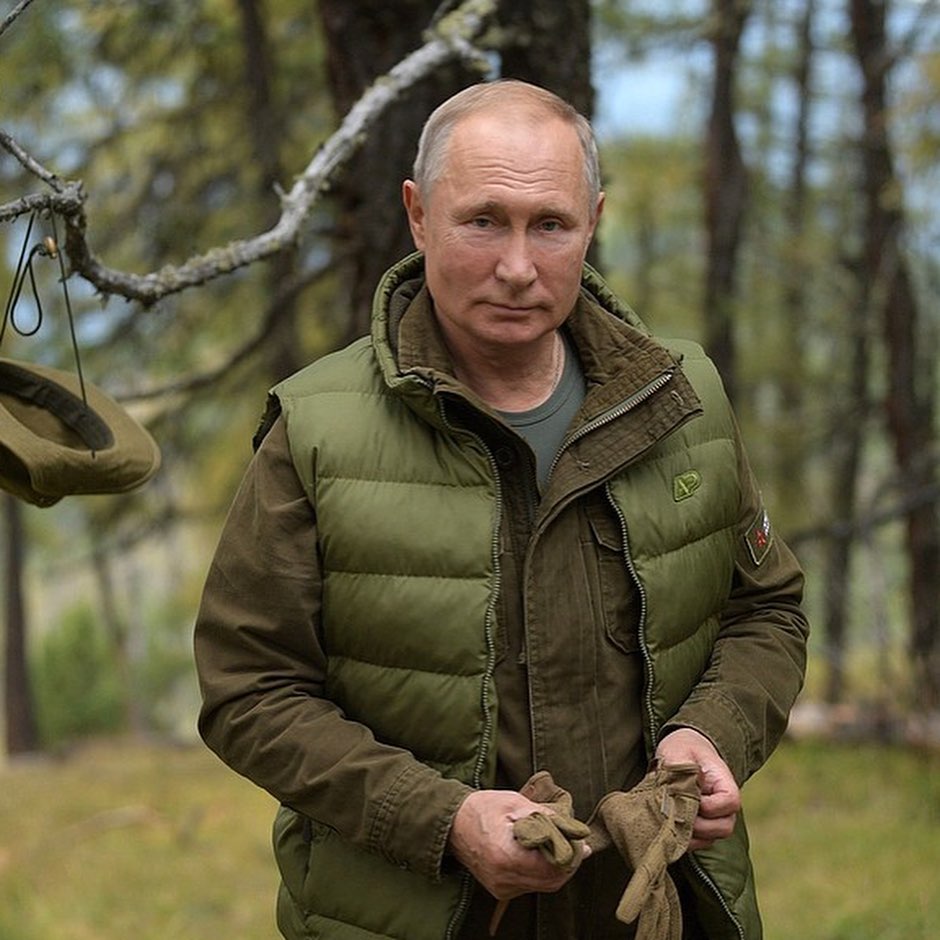 С днем рождения, наш президент! Звезды поздравляют Владимира Путина с 67-летием