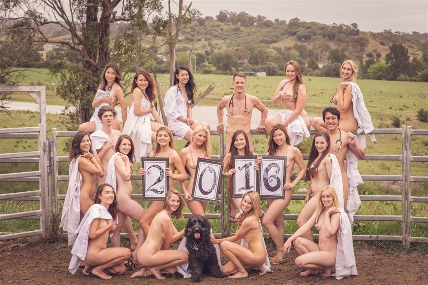 Австралийские студенты снялись для благотворительного календаря
