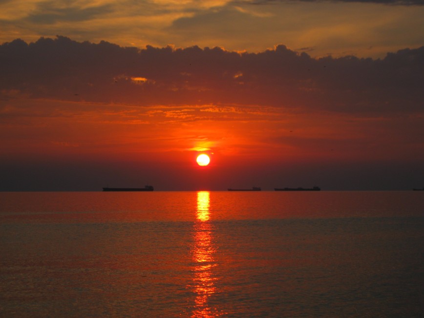 Закат на Таганрогском заливе (Азовское море) SAnet