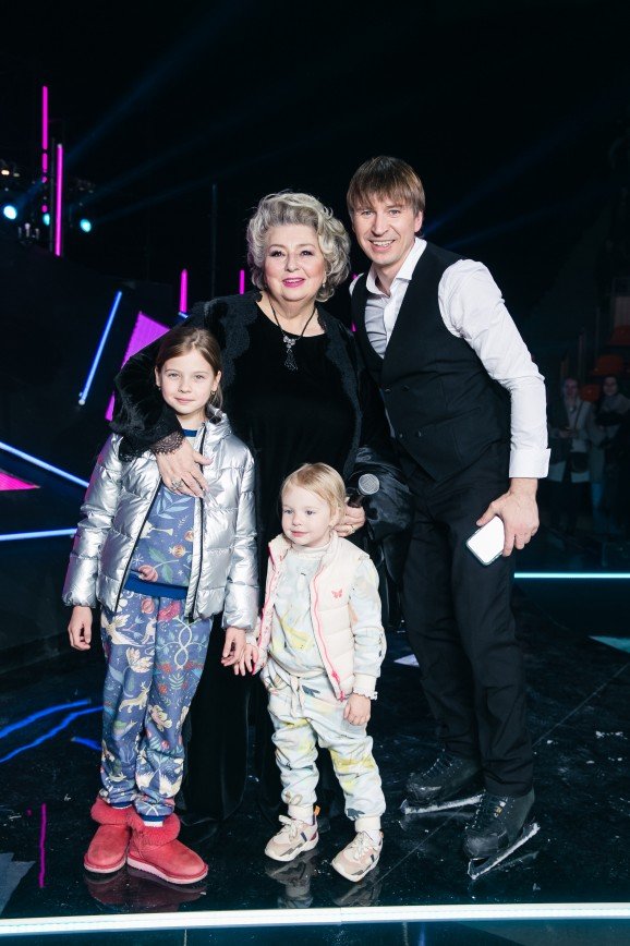 Татьяна Тарасова, Алексей Ягудин и его дочери