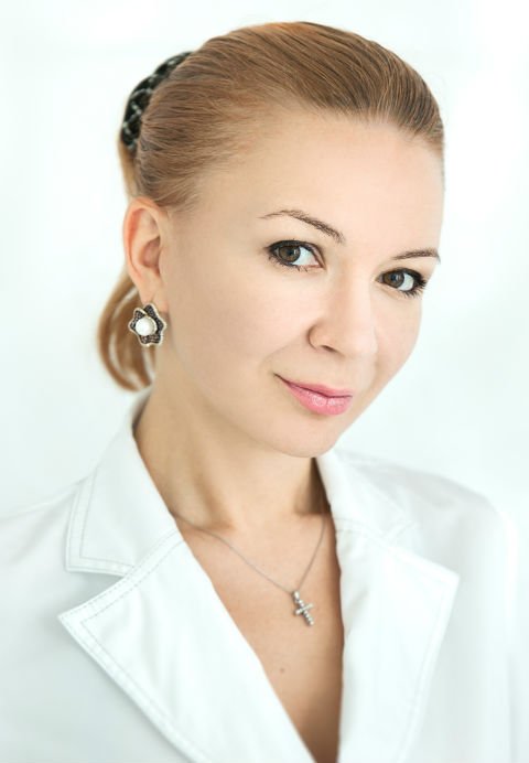 Стоматолог Марина Колесниченко