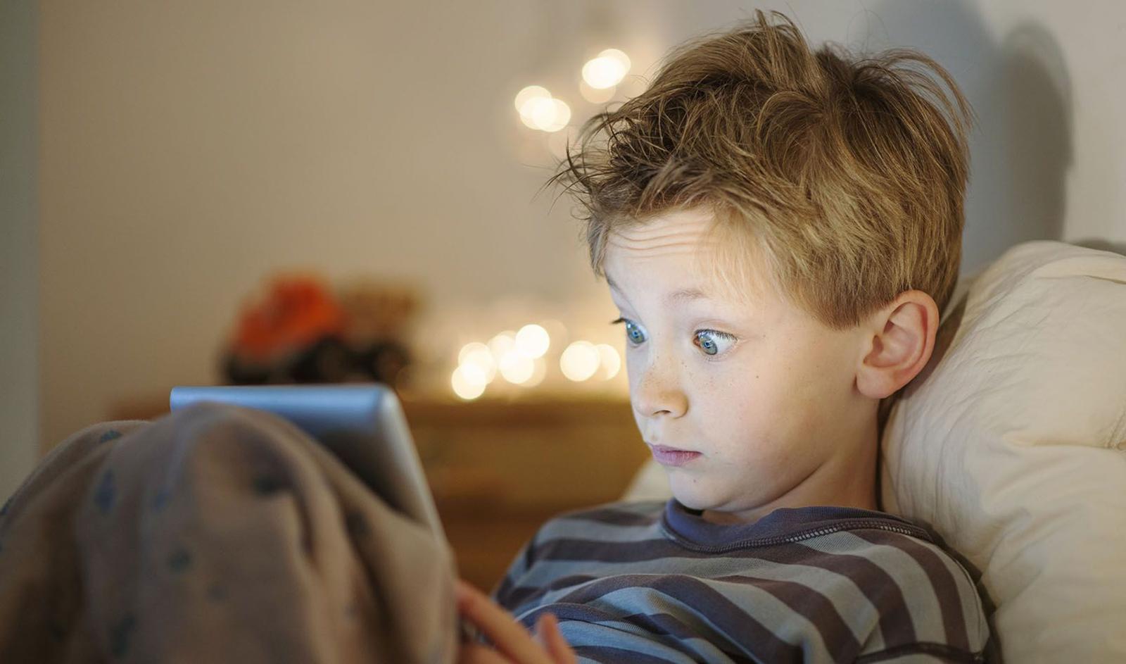 Цифровая гигиена: читать или не читать переписку ребенка и как помочь ему выстроить правильное отношение к гаджетам