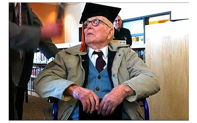 Американец закончил школу в возрасте 106 лет