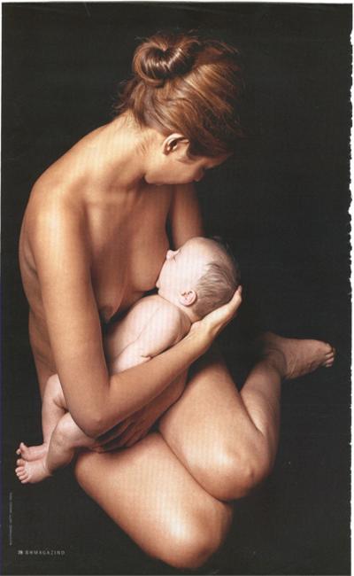 обнаженная грудь молодой мамы фото 59