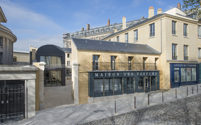 Уникальное туристическое предложение Guerlain в Версале