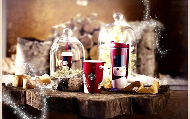 Starbucks дарит атмосферу Рождества