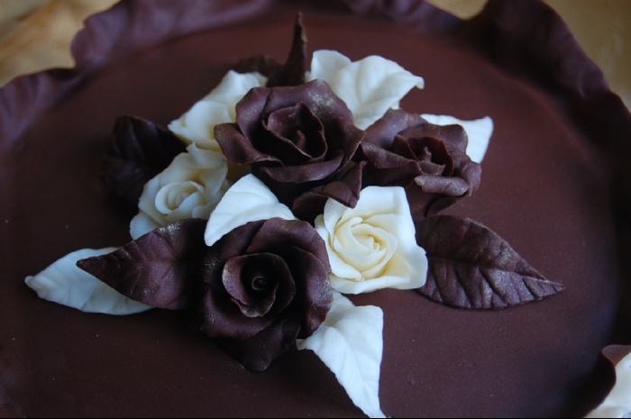 Цветы из шоколадной мастики