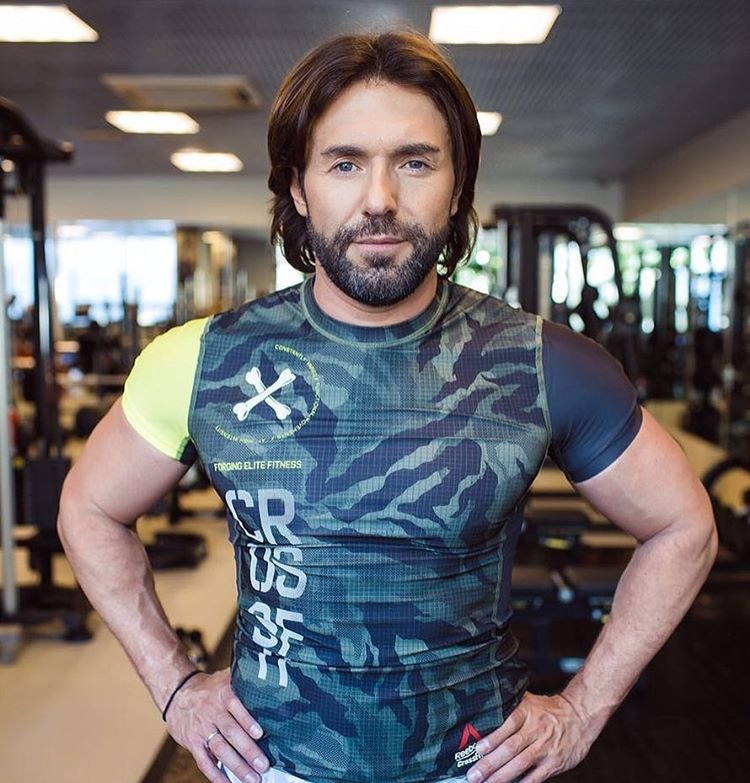 45-летний Малахов в прекрасной форме