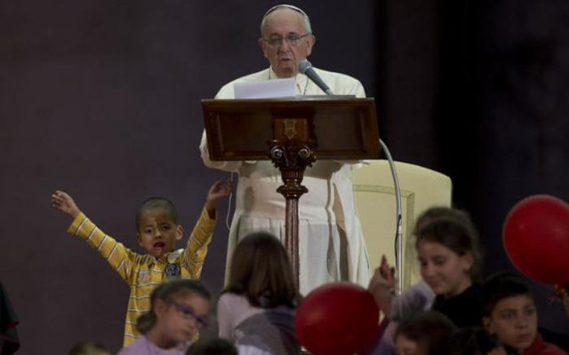 Шестилетний мальчик подружился с Папой Римским 