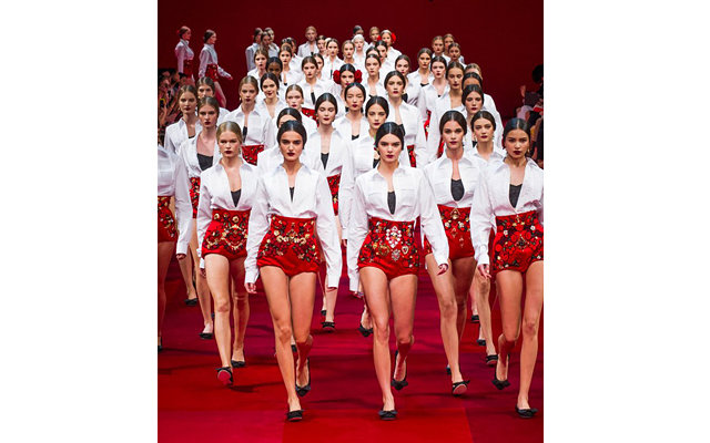 Dolce & Gabbana представили коллекцию весна-лето 2015