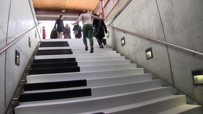 Лестницы-пианино появятся на новых станциях метро